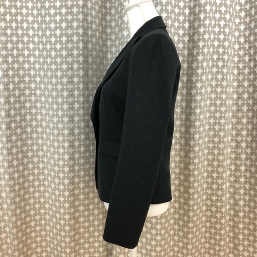 Tahari One Button Gray Wool Tailored Size 4 - image 4